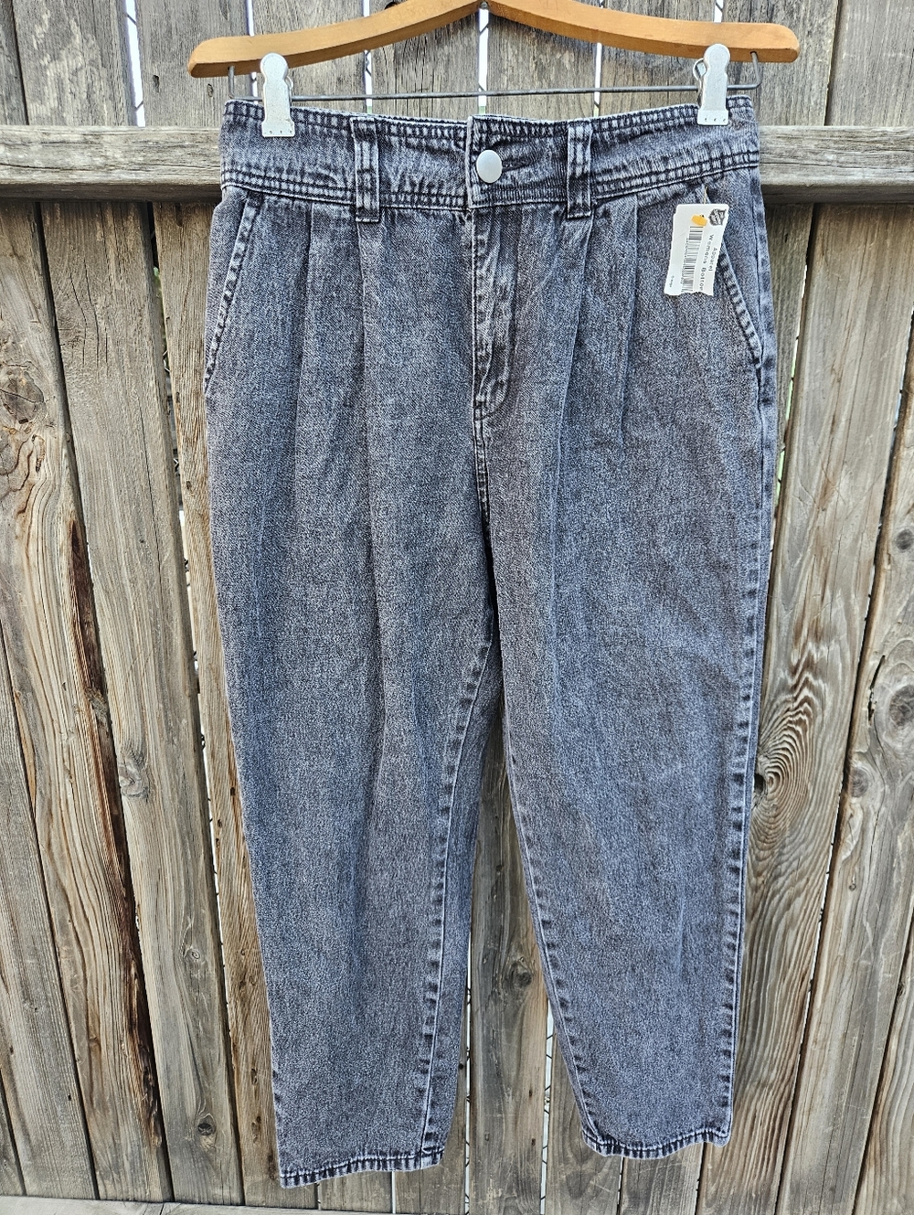 High-Waist Tapered Acid Wash Jeans Women Size 4
